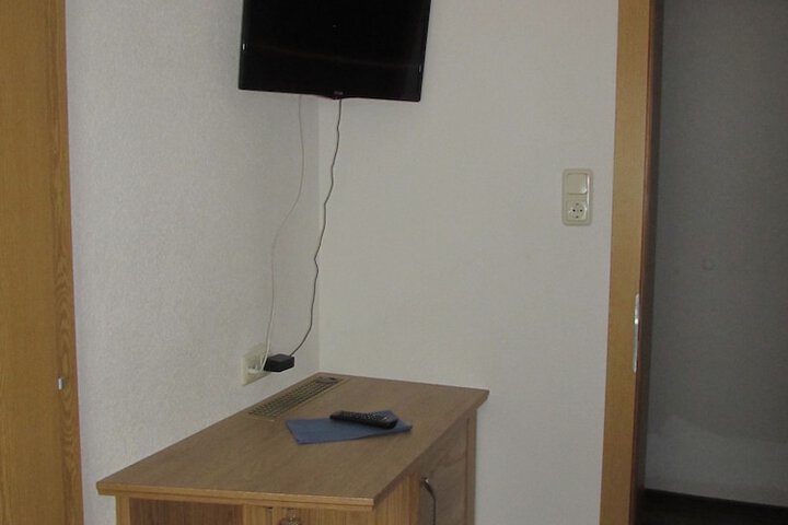Room 7 of 50