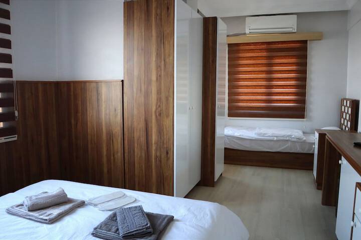 Room 15 of 30