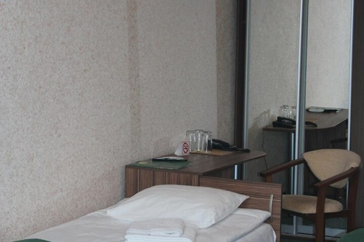 Room 20 of 40
