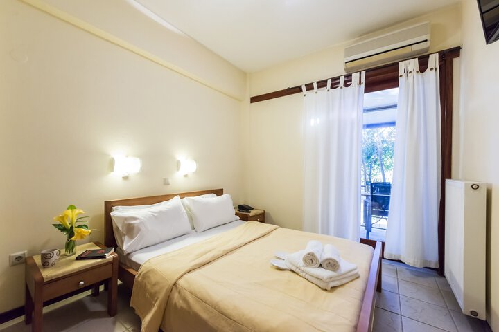 Room 32 of 105