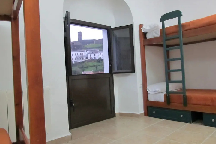 Room 3 of 16