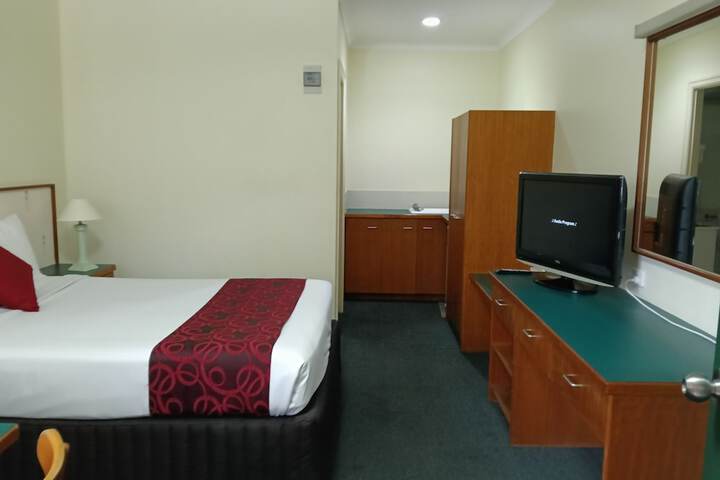 Room 3 of 13