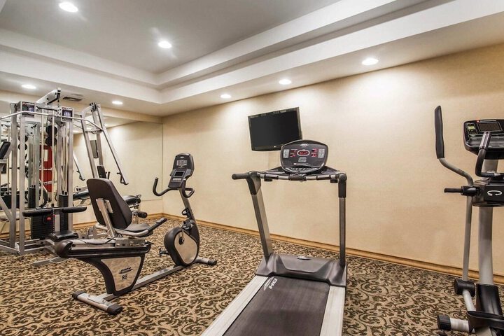 Hotel Gym Photos