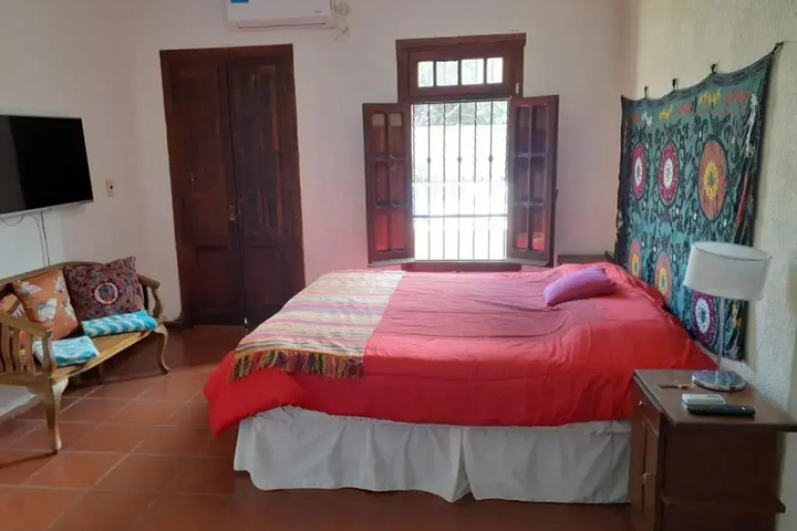 Room 4 of 15