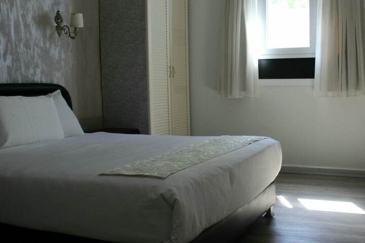Room 16 of 45
