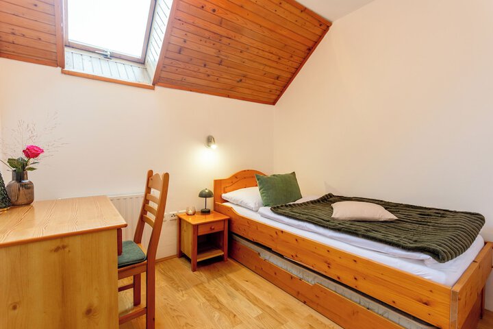 Room 2 of 54