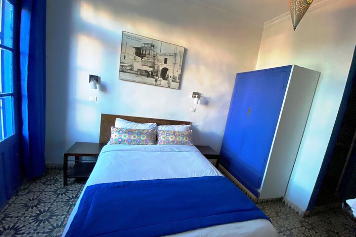 Room 13 of 34