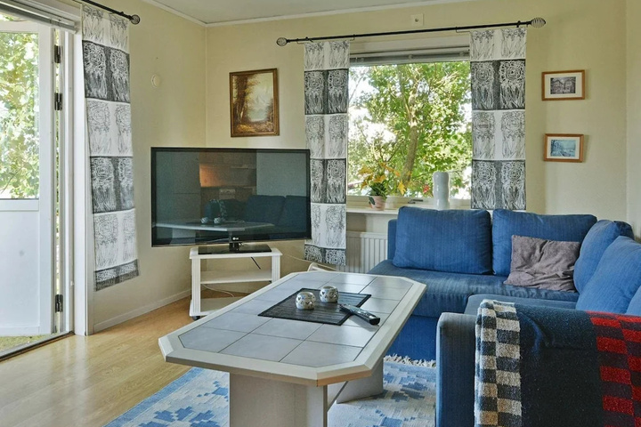 Room 4 of 14