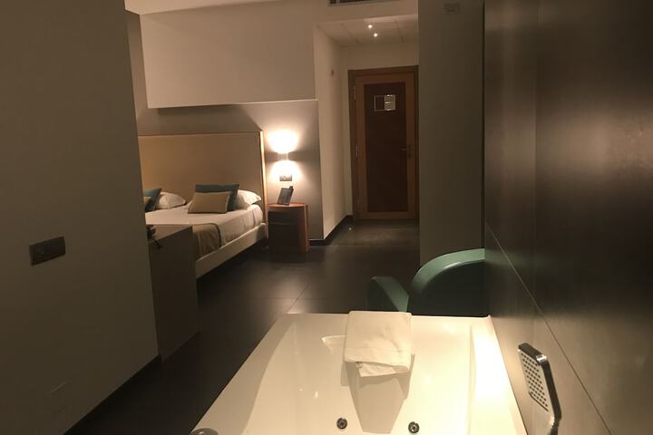 Room 12 of 61