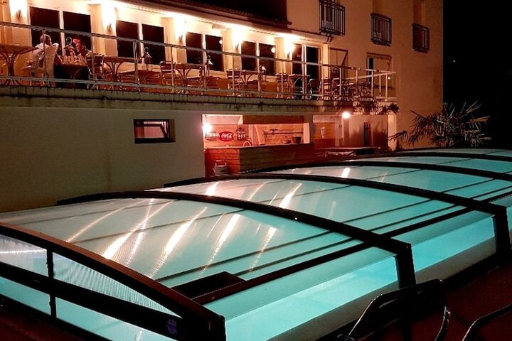 Pool 18 of 46
