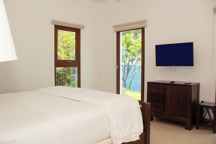 Room 15 of 180