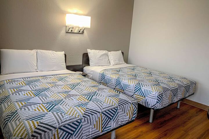 2 Double Beds (15 of 15)