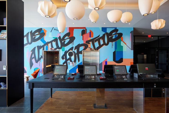 Check-in/check-out kiosk