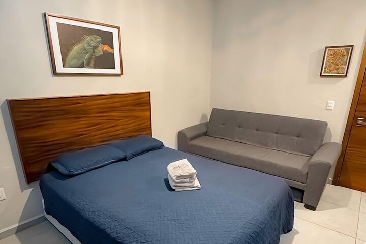 Room 52 of 121