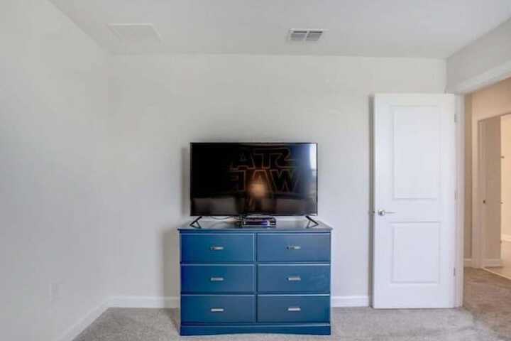 Room 14 of 49