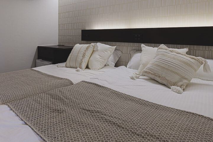 Room 10 of 53