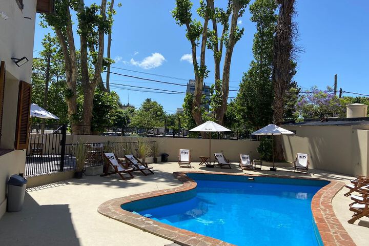 Pool 12 of 30