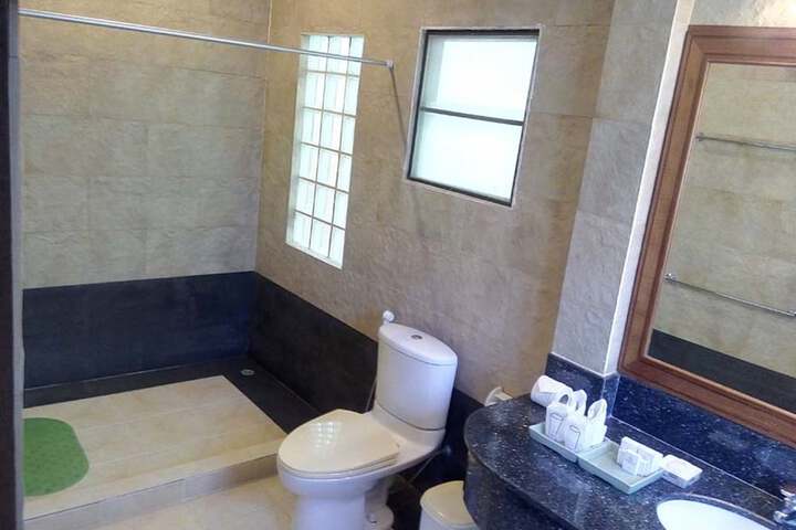 Room 50 of 71