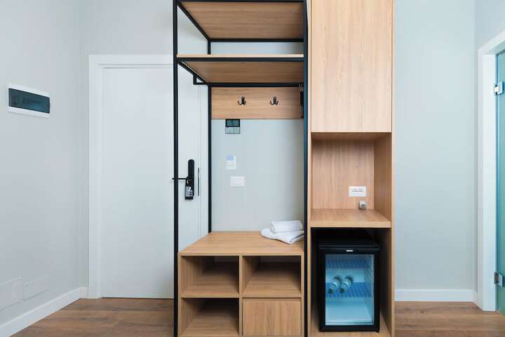 Room 46 of 84