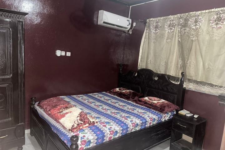 Room 12 of 30