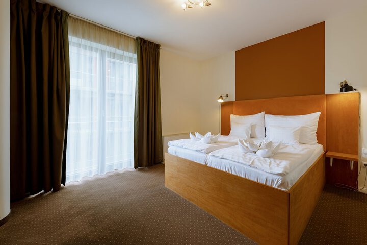 Room 15 of 56