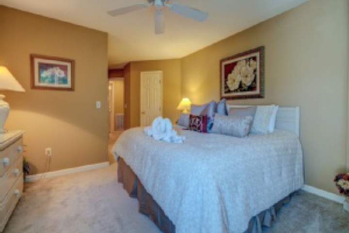 Room 32 of 96