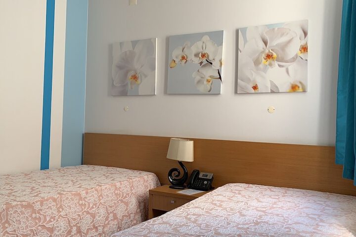 Room 34 of 85