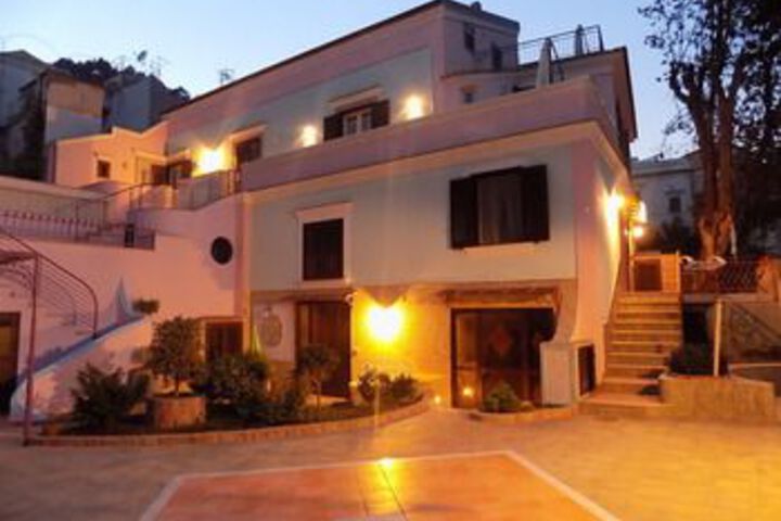 Exterior of DIMORA LORCHIDEA