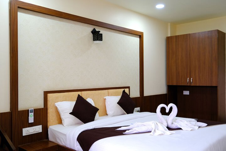 Room 16 of 32
