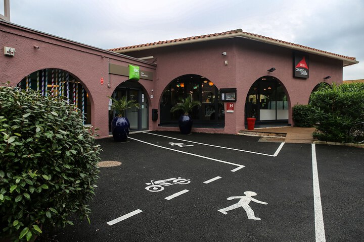 Hotel 70 of 77