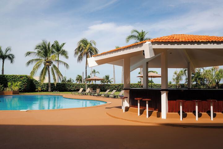 Pool 44 of 79
