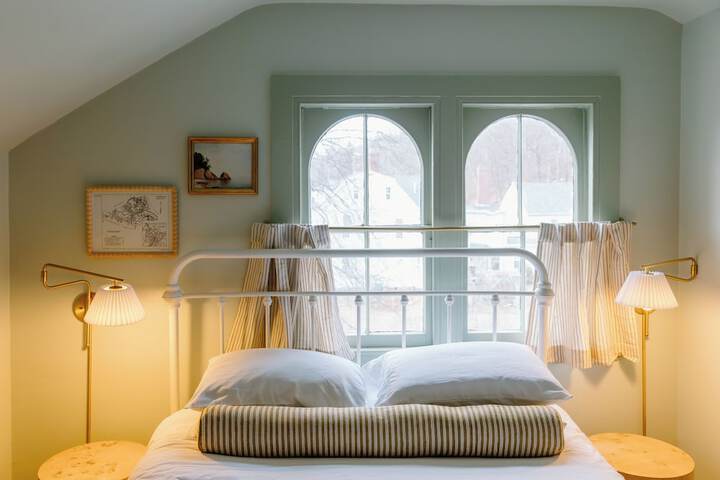 Room 9 of 52