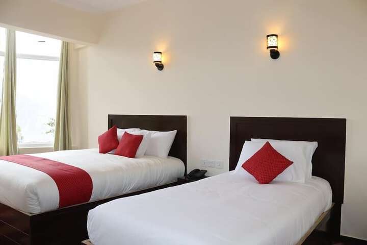 Room 3 of 41