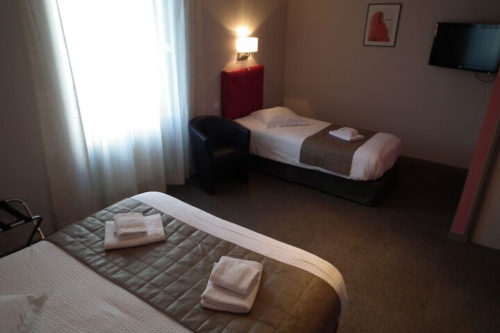 Room 7 of 62