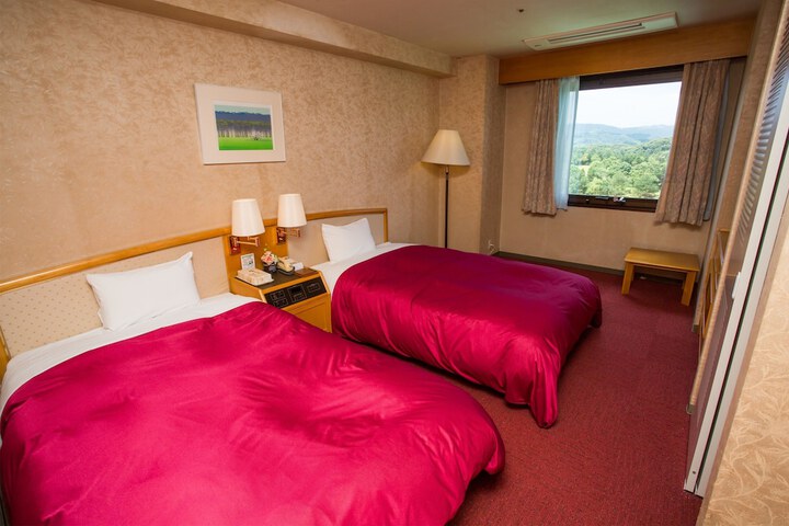 Room 15 of 38