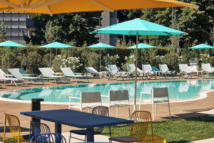 Pool 44 of 72