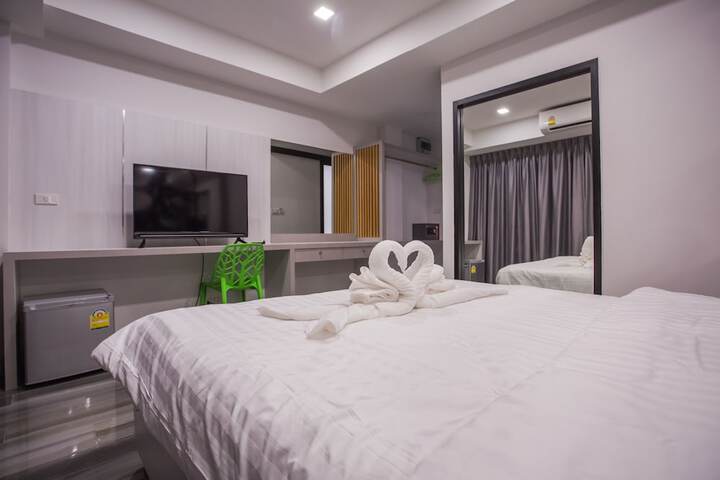 Room 18 of 92