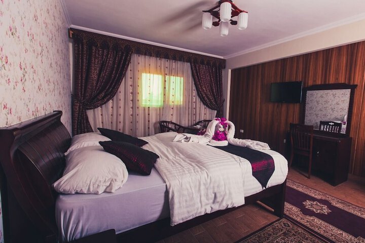 Room 5 of 23