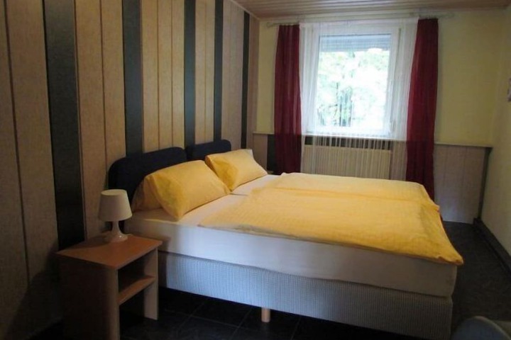 Room 10 of 59