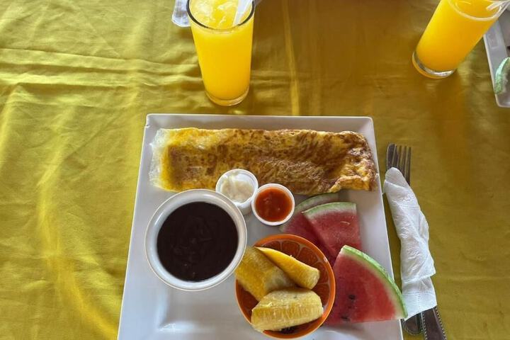 Breakfast/Coffee Service 29 of 45