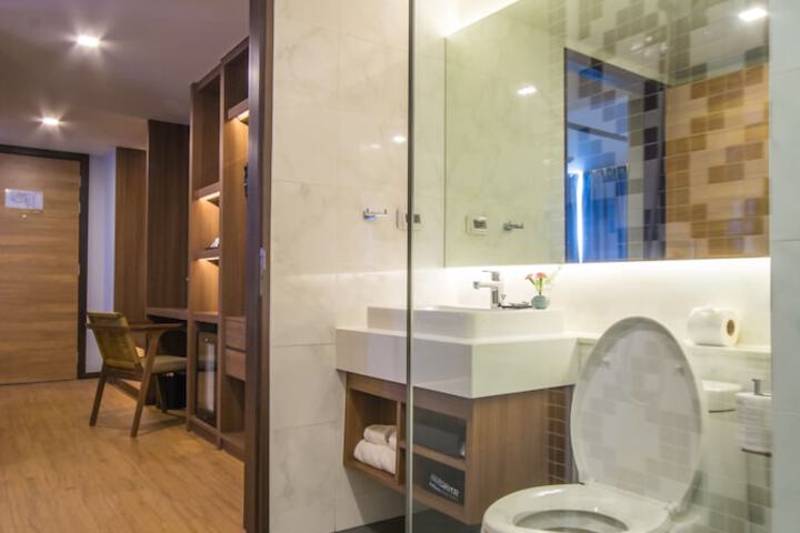 Room 10 of 72