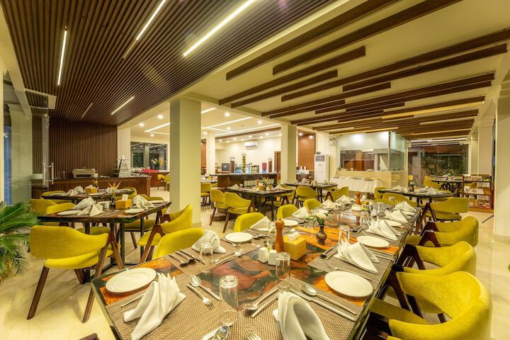 Dining 113 of 191