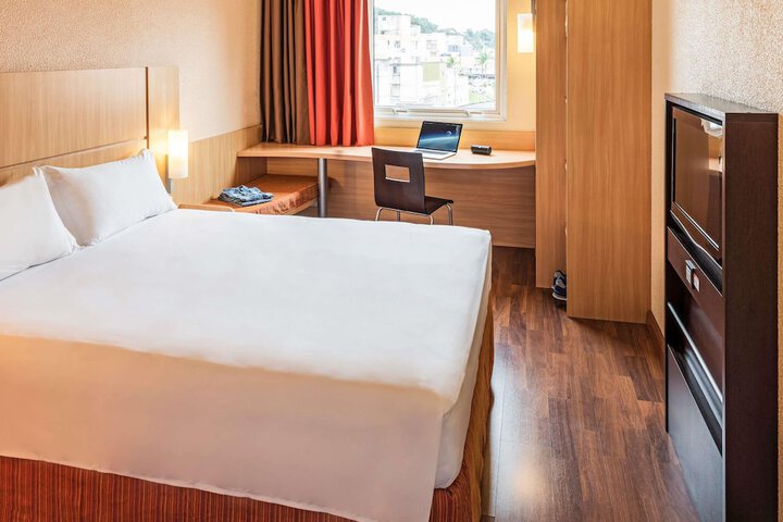 Hotel 64 of 66