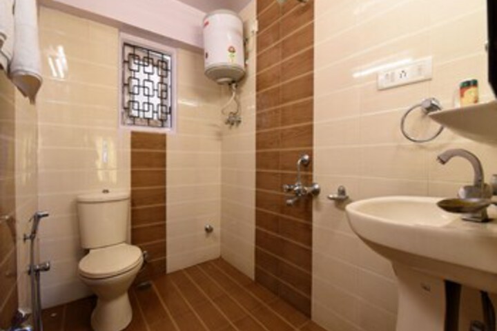 Room 2 of 24