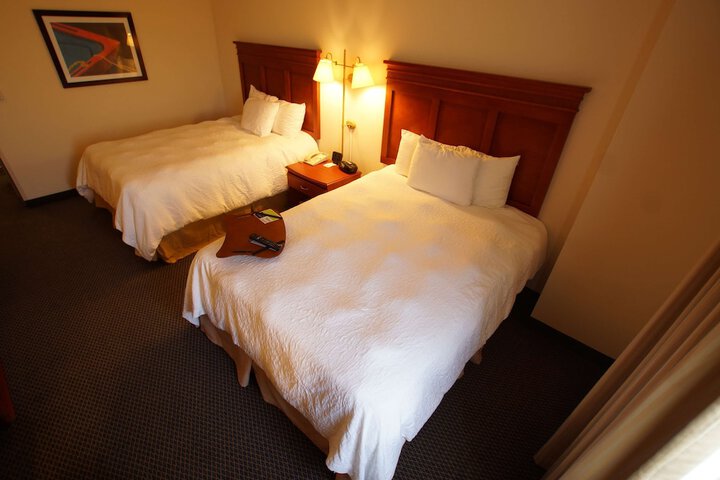 Room 27 of 78