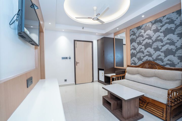 Room 80 of 174