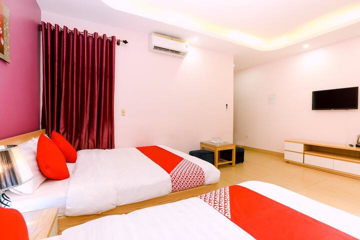 Room 11 of 30