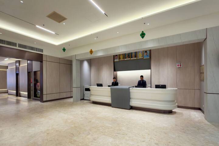 Guest Lobby