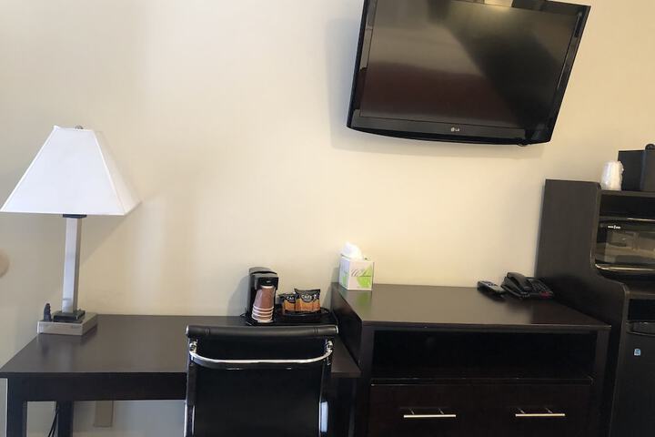 Room 9 of 29