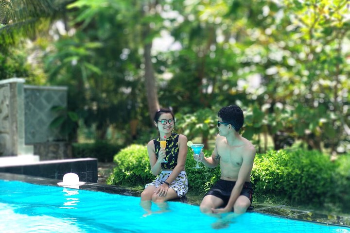 Pool 31 of 68